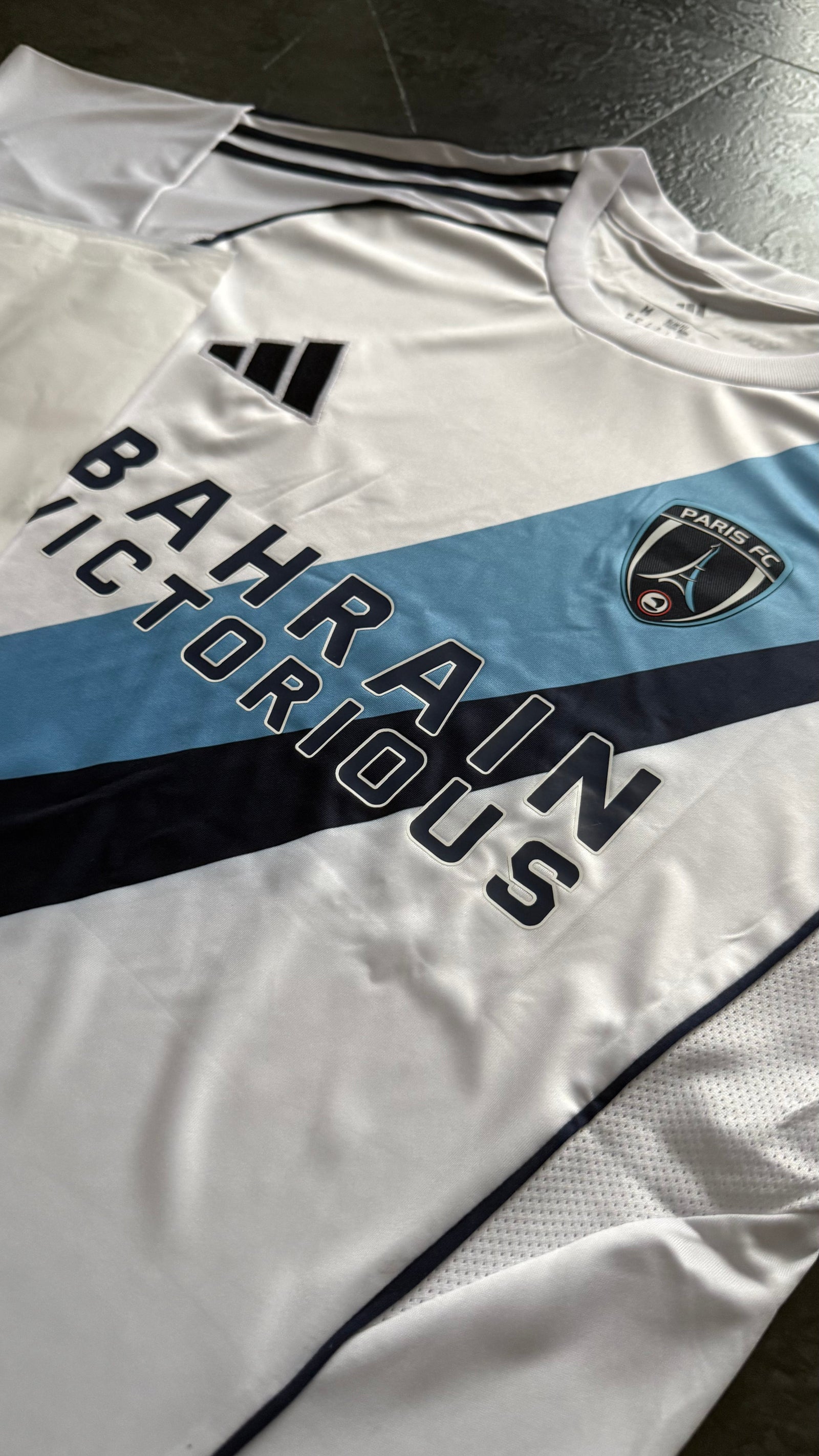 Paris FC – Maillot Extérieur 25/26 – Blanc