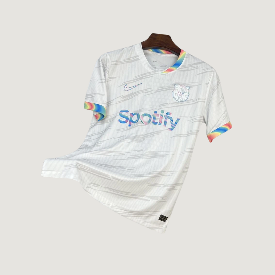 FC Barcelone – Maillot Concept 2025/26 – Blanc, Arc-en-Ciel